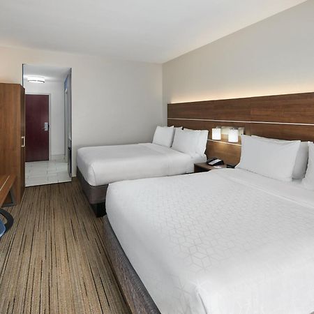 Holiday Inn Express Hotel & Suites Pensacola-West Navy Base By Ihg Beach Haven Екстериор снимка