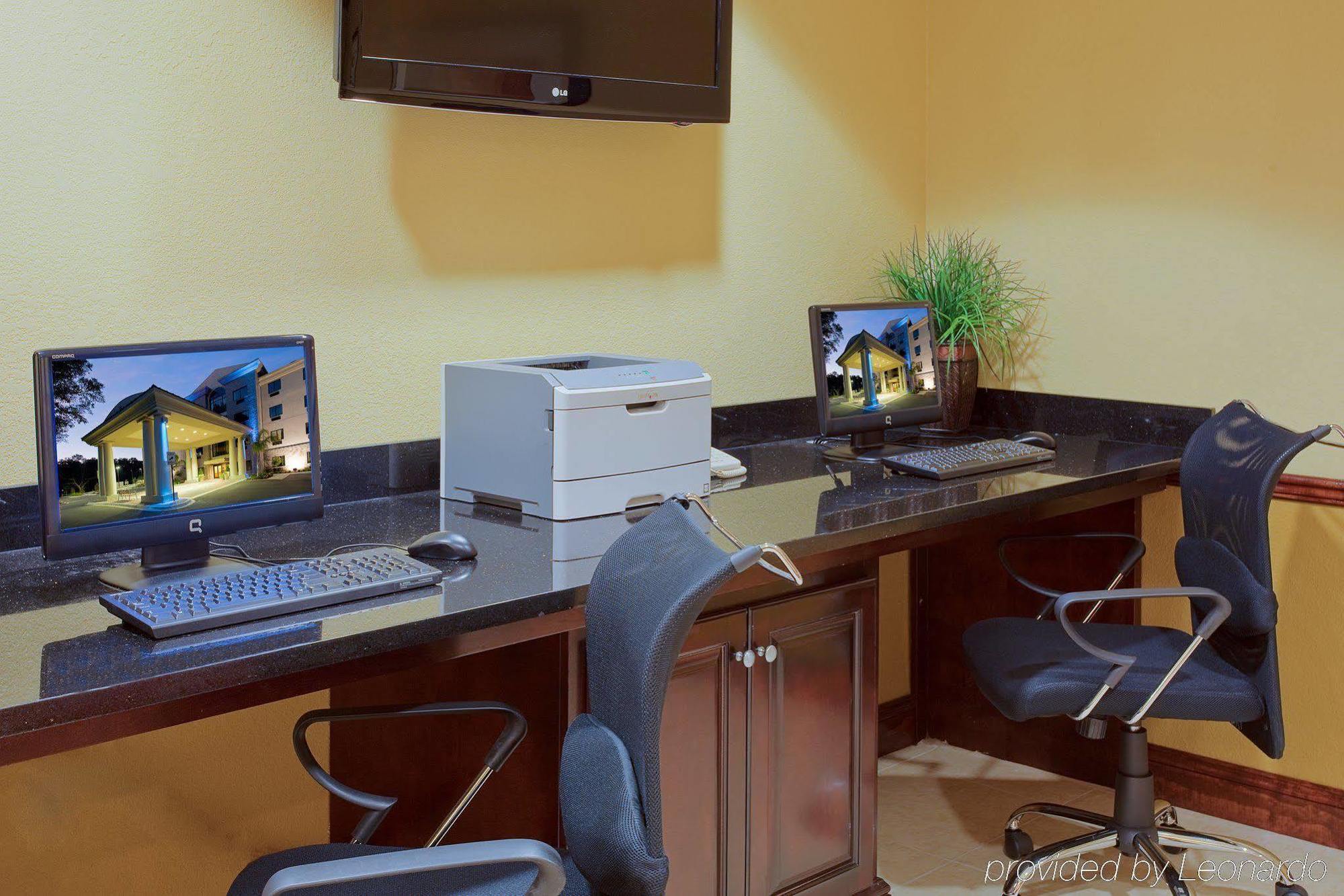 Holiday Inn Express Hotel & Suites Pensacola-West Navy Base By Ihg Beach Haven Екстериор снимка