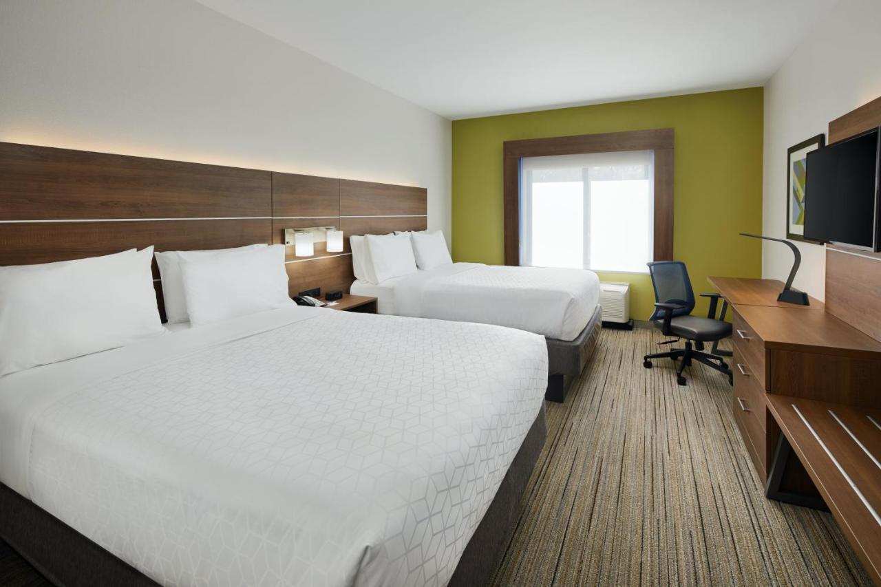 Holiday Inn Express Hotel & Suites Pensacola-West Navy Base By Ihg Beach Haven Стая снимка